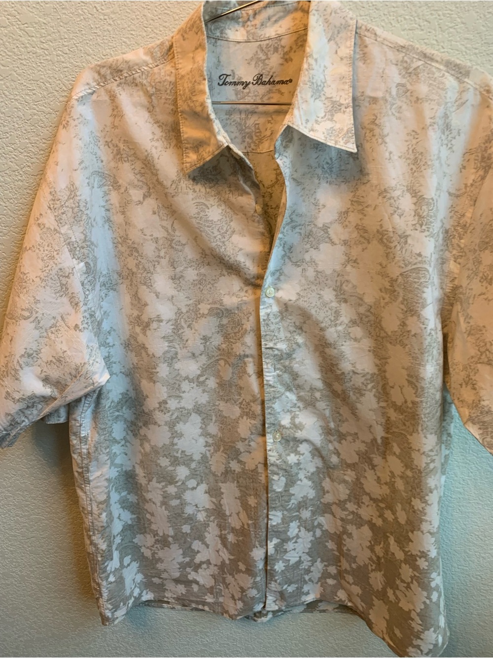 Tommy Bahama Beige and Cream Short-Sleeve Button-Down Shirt
